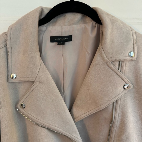 Ann Taylor Faux Suede Moto Jacket. Size 12. - Picture 5 of 8